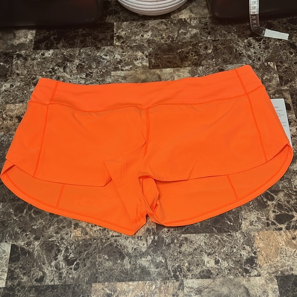 LULULEMON SPEED UP LOW RISE SHORT 2.5” SIZE 12 ORANGE COLOR NWT - Picture 5 of 6
